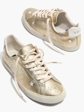 Madewell x Veja Esplar Low Sneakers in Star-Embroidered Gold Leather
